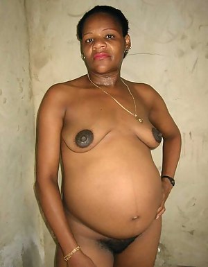 Pregnant Moms Pics at Hot Naked Moms